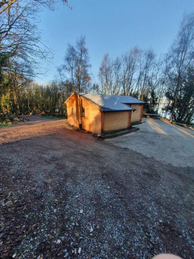 Stunning Log Cabin On The Lake Villa Portroe Exteriör bild